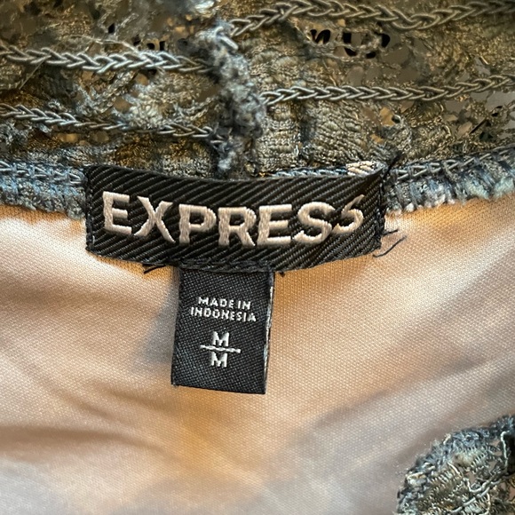 EXPRESS Floral lace tank Mock Neck Flora - Picture 8 of 12